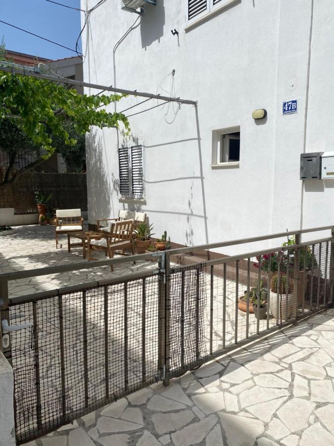Apartman 4 Kilometar To City Centar Split Buitenkant foto