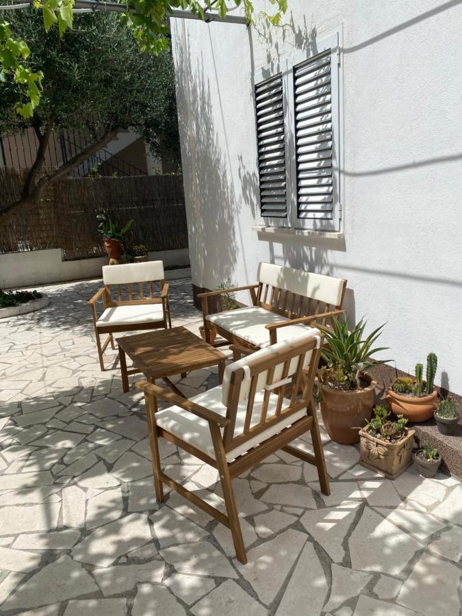 Apartman 4 Kilometar To City Centar Split Buitenkant foto