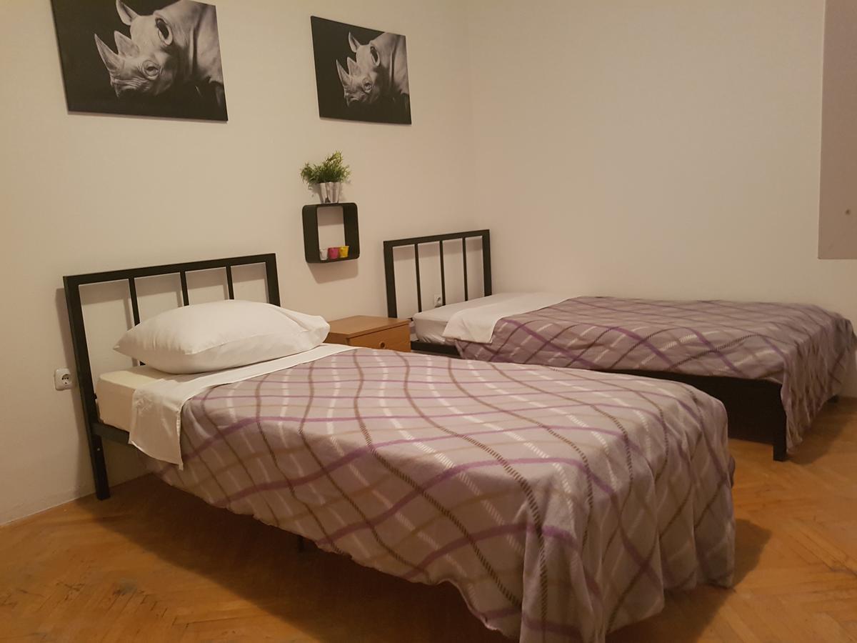Apartman 4 Kilometar To City Centar Split Buitenkant foto