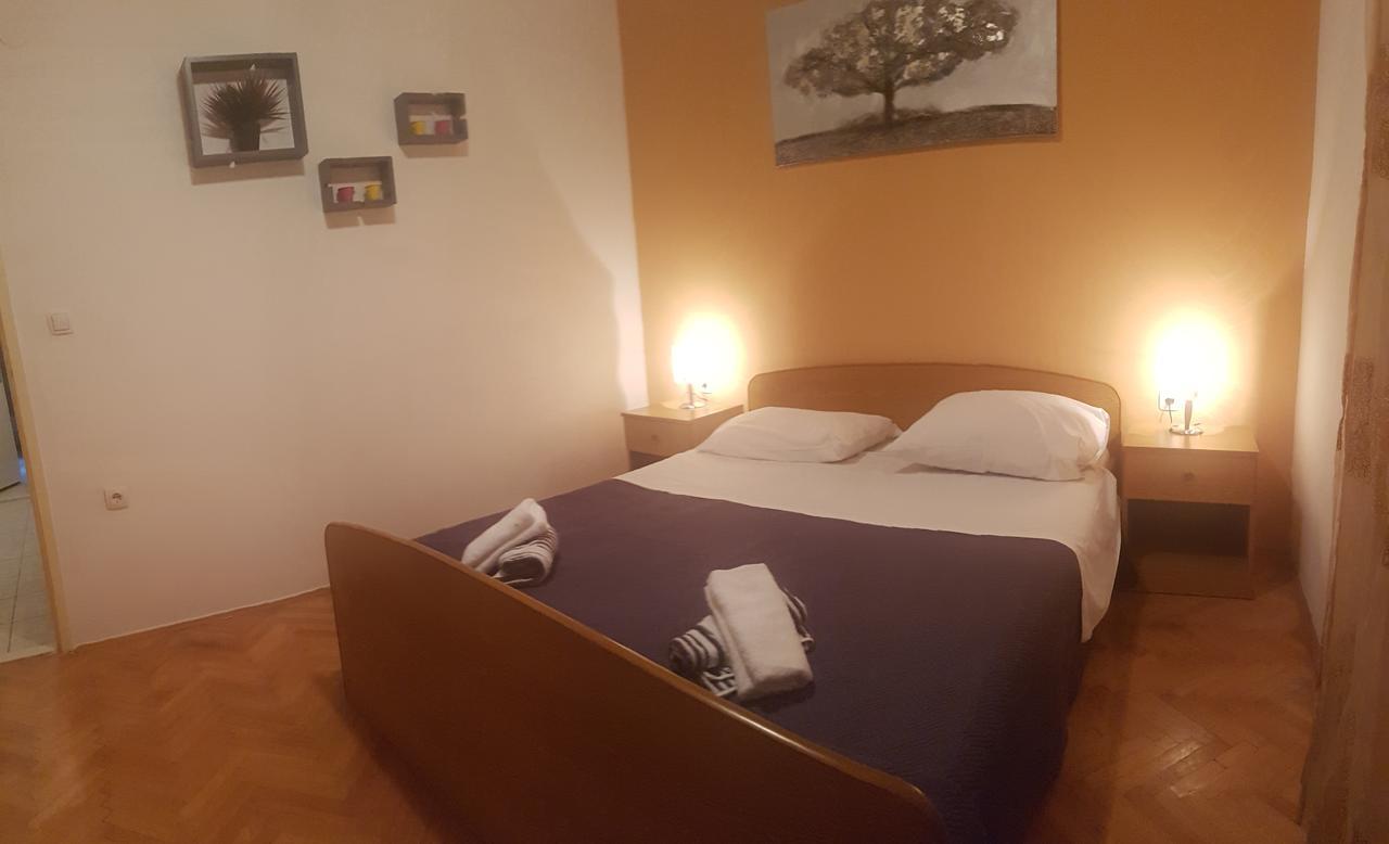 Apartman 4 Kilometar To City Centar Split Buitenkant foto