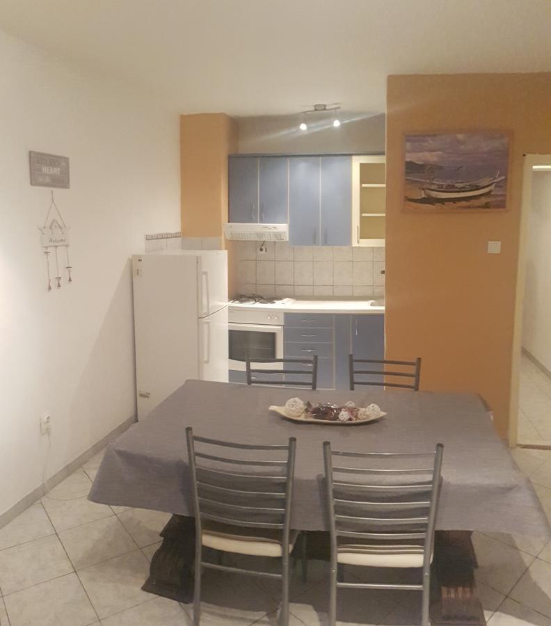 Apartman 4 Kilometar To City Centar Split Buitenkant foto