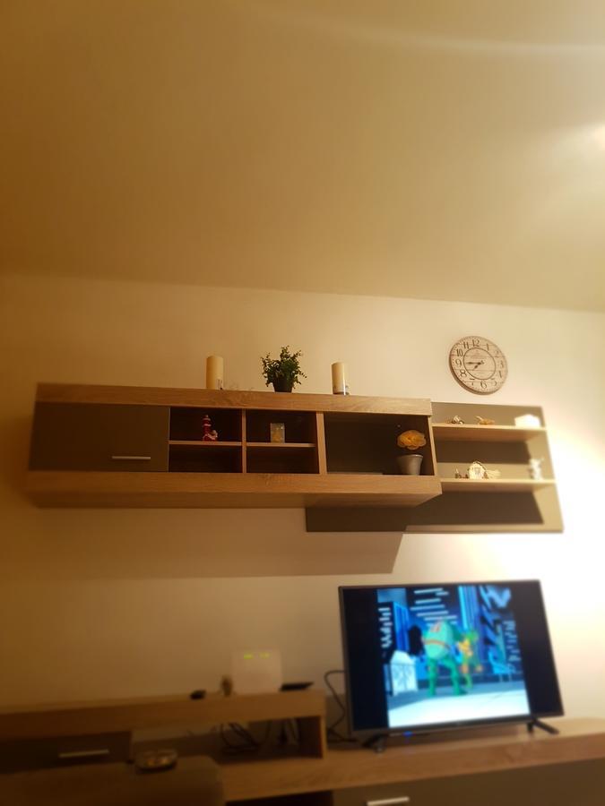 Apartman 4 Kilometar To City Centar Split Buitenkant foto